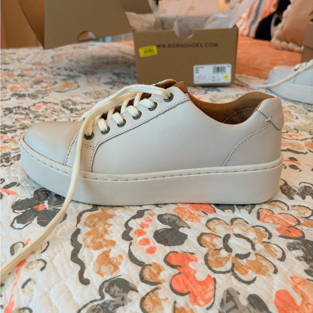 BORN MIRA WHITE ITALIAN FINISHED LEATHER PLATFORM SNEAKERS SIZE 7 - Picture 5 of 11